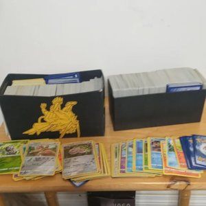 1000 Pokémon Cards With Box